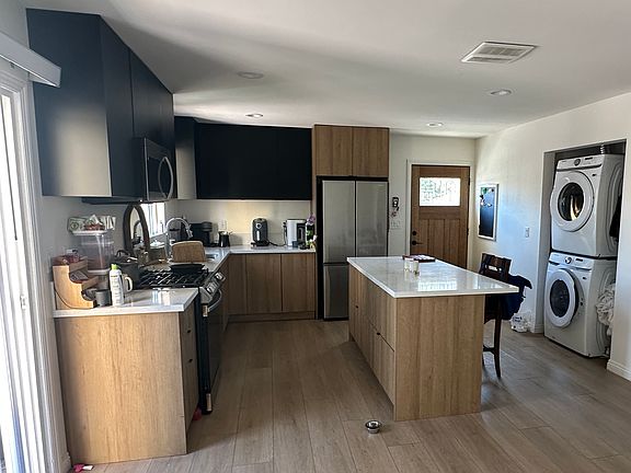 4th image of 3807 W Heffron Dr #201