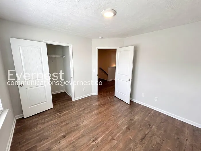 212 Ansley Way — Photo 16
