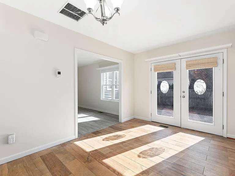 45455 Fellows St — Photo 10