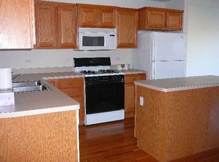 151 W Dekalb Dr, Maple Park, IL 60151