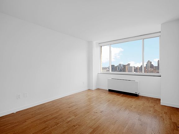 5th image of 420 W 42nd St APT 25c