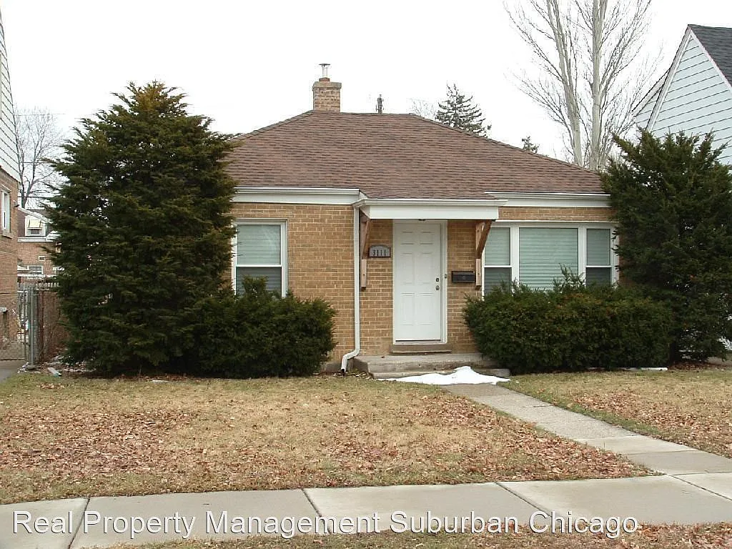 3111 George St photo 1