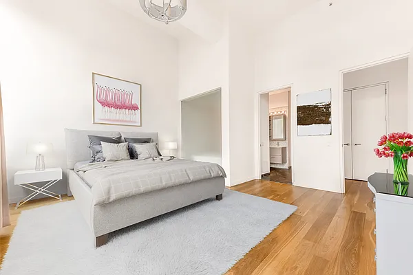 Sold by Modern Spaces | media 3