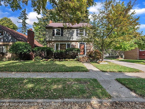 3rd image of 1021 Parkdale Ave