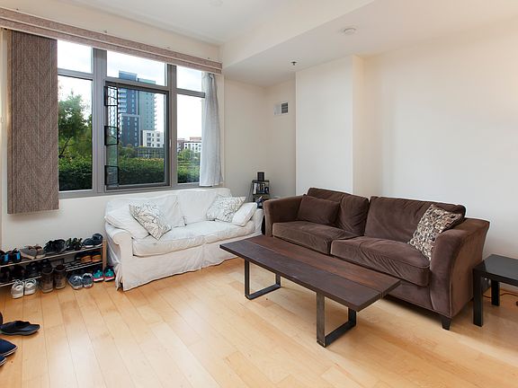 5th image of 255 Berry St APT 108