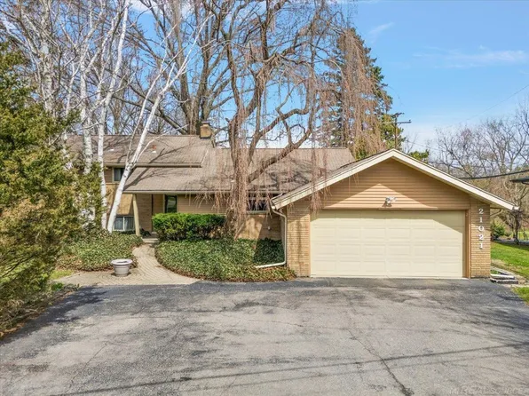 21021 Balfour St, Clinton Township, MI 48036