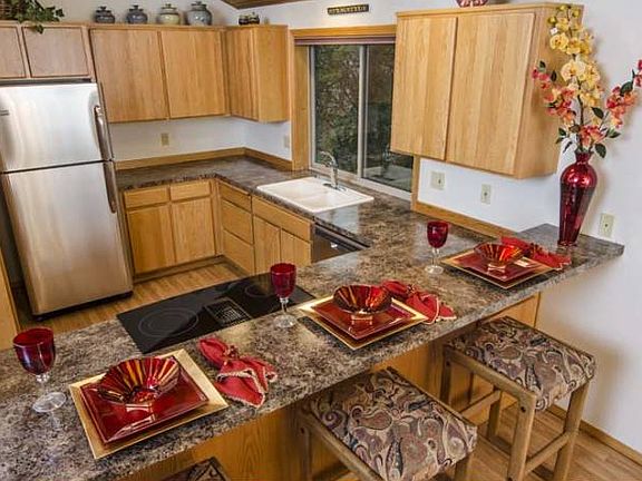 Kitchen W/ New Appliances