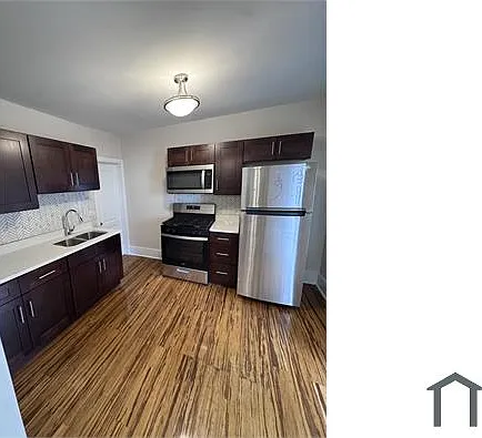 9645 S Avenue L #1R