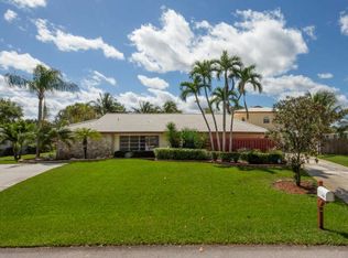 4158 Oak St, Palm Beach Gardens, FL 33418