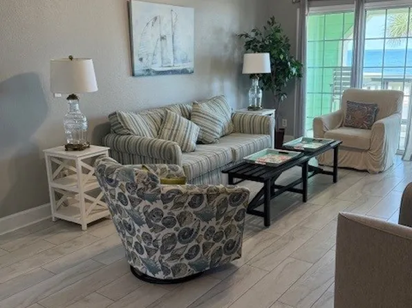 7000 Seawall Blvd, Galveston, TX 77551
