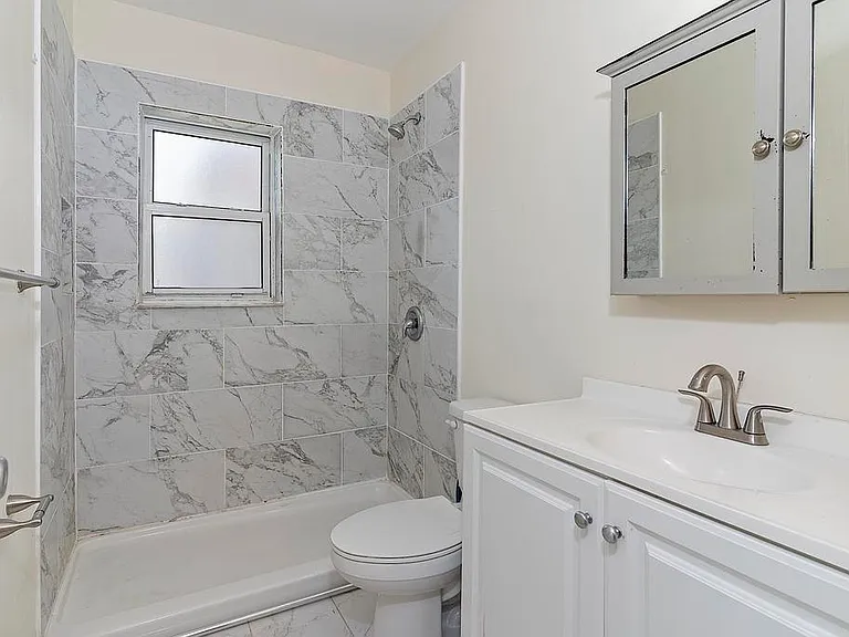 802 N J St — Photo 12