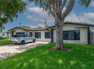 1751 NE 55th St #2, Fort Lauderdale, FL 33334