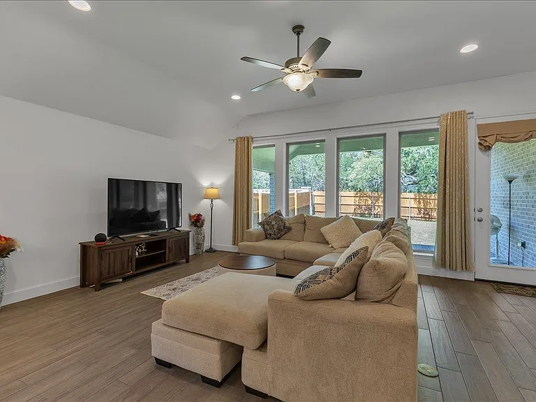 5844 Sean Paul Ln — Photo 27