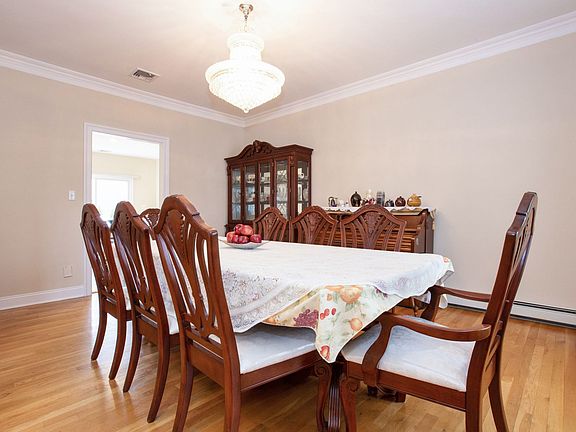 5th image of 504 Stonewall Ct