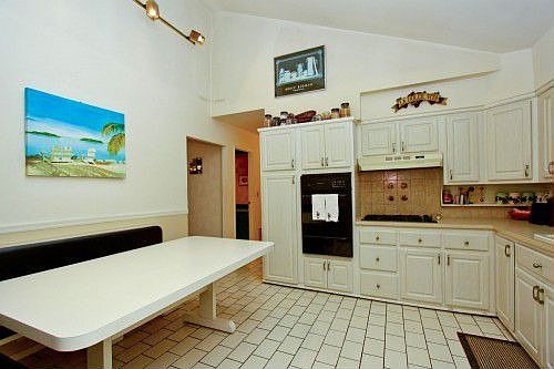5th image of 16223 83rd St