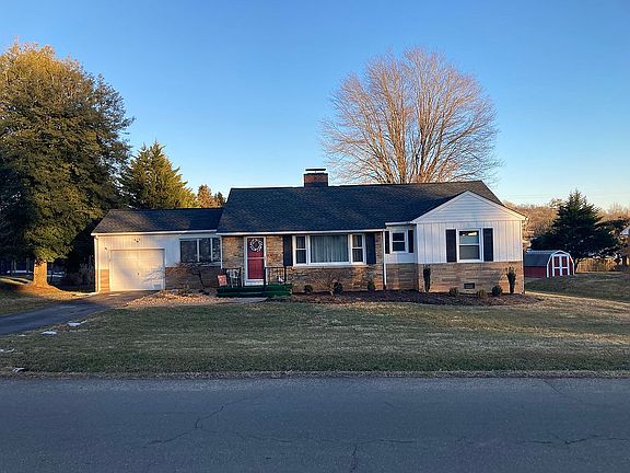 3rd image of 193 Norfolk Dr
