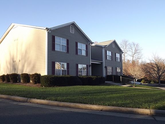 3rd image of 1 Meadowood Glen Way APT B