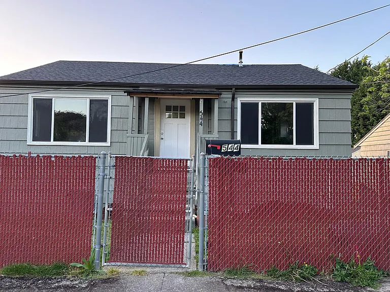 544 S Donovan St #A — Photo 5