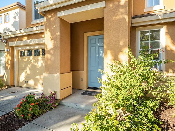 4th image of 2766 Vineyard Park Pl
