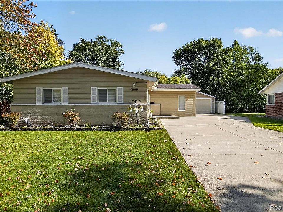 29936 Westbrook Pkwy, photo 3