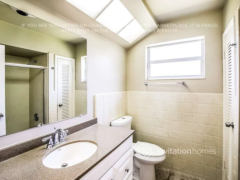 1810 N 47th Ave — Photo 15