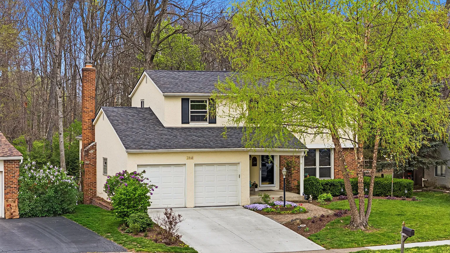 3040 Woodloop Ln photo 1