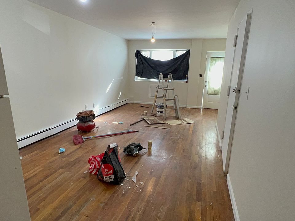 1st image of 785 Jennings St APT 1