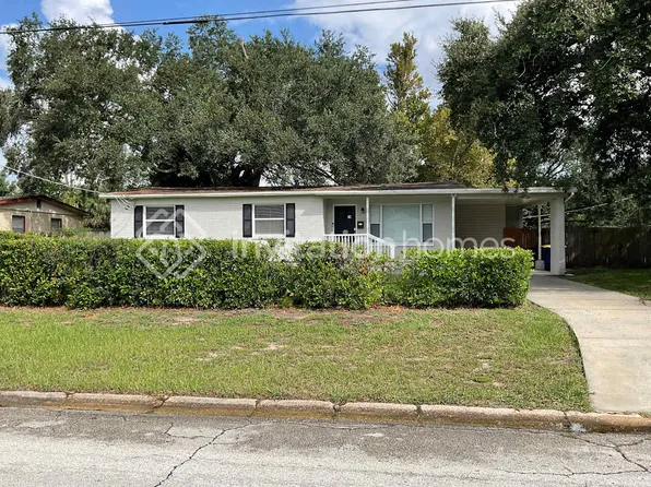7123 Hielo Dr, Jacksonville, FL 32211