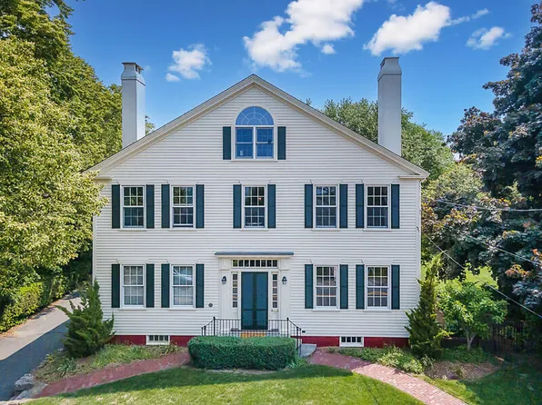 449 Elm Street, Dartmouth, MA 02748