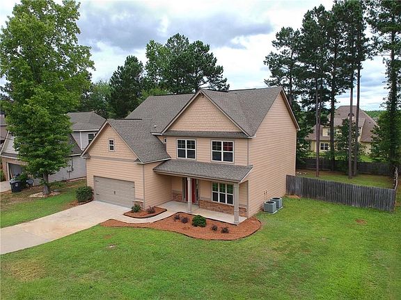 2nd image of 109 Blue Spruce Dr