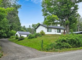 1371 Gill Rd, Springwater, ON L9X1M3
