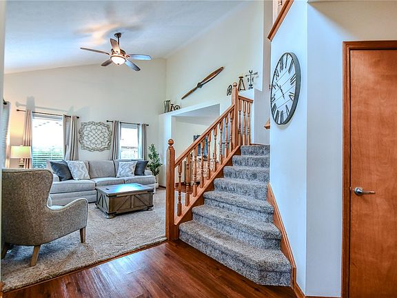 3rd image of 2435 Dutch Mill Dr