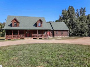 60 Presidents Dr, Gray Court, SC 29645