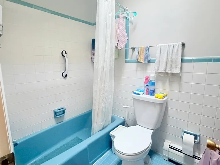 2243 Faunce St #2 — Photo 9