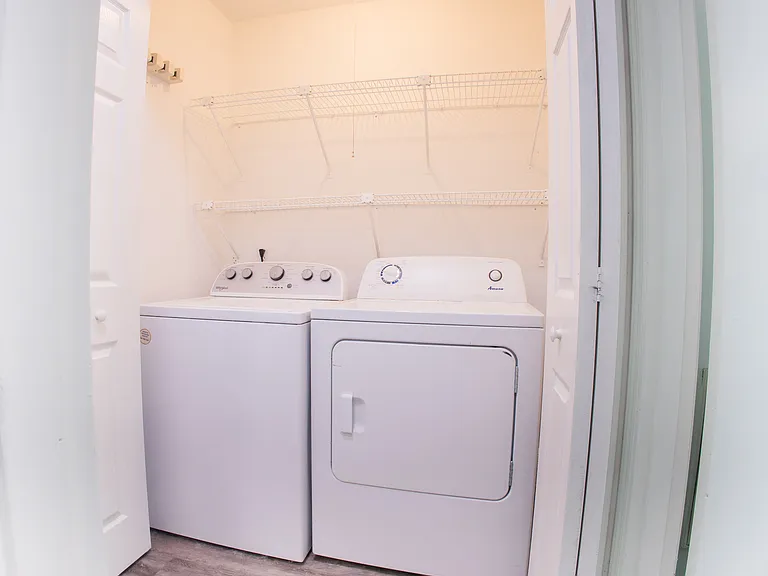 194 Parkbrook Cir — Photo 12