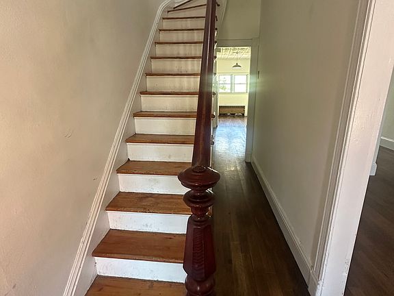 4th image of 307 Summit Ave APT 1