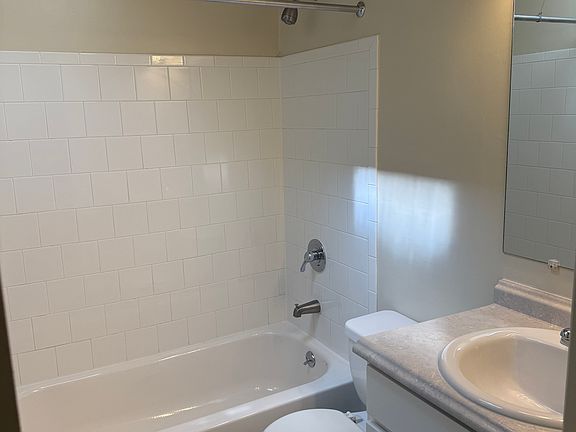 4th image of 2455 Seamon Ave
