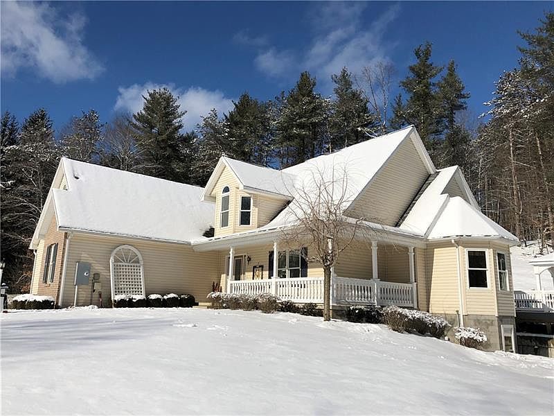 2nd image of 189 Grato Ln