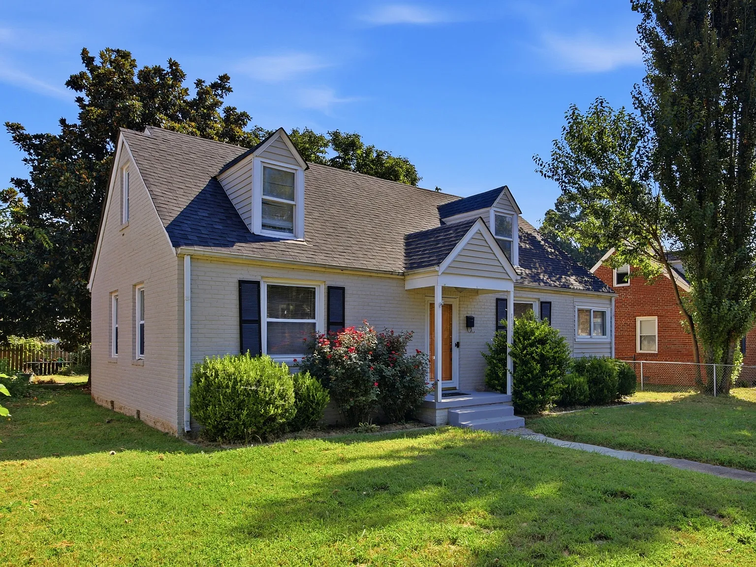 4 bed, 1624 sqft, $2,600 — Photo 4