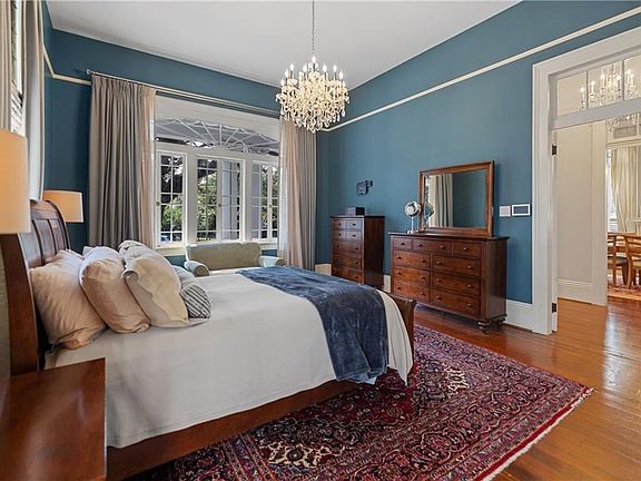 3rd image of 7509 Saint Charles Ave