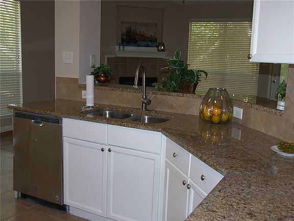 4th image of 2054 Kimbrook Dr