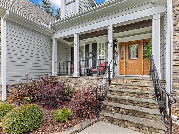 3rd image of 90 River Rock Way