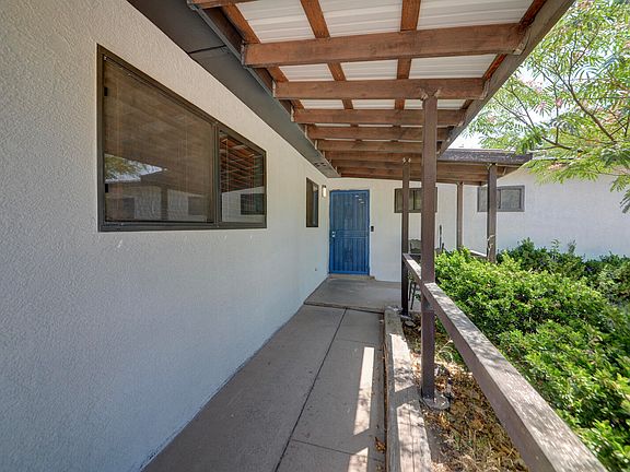 5th image of 5804 Chaparral Cir NW