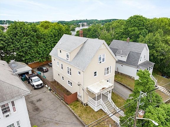3rd image of 11 Fernwood Ave
