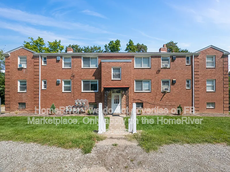1 bed, 1.0 bath, $925 — Photo 2