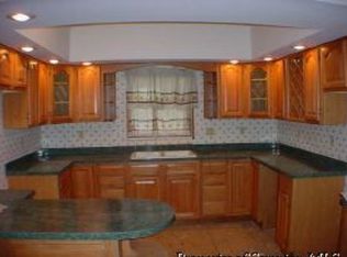 2213-2215 Golden Ave #2213, Scranton, PA 18508