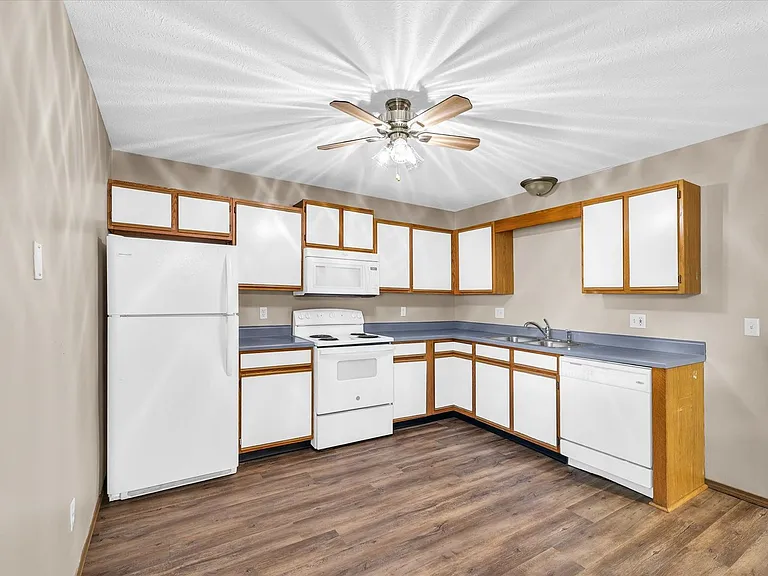 Hershey Clearwater Townhomes — Photo 16