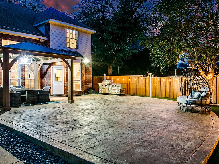 302 Walnut Grove Ln — Photo 16
