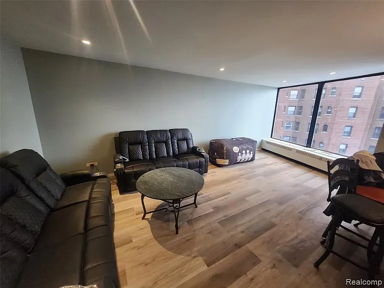 8200 E Jefferson Ave #1201 — Photo 3