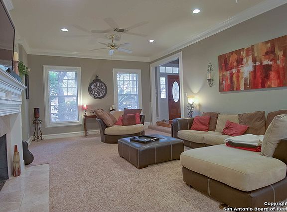4th image of 66 Courtside Cir